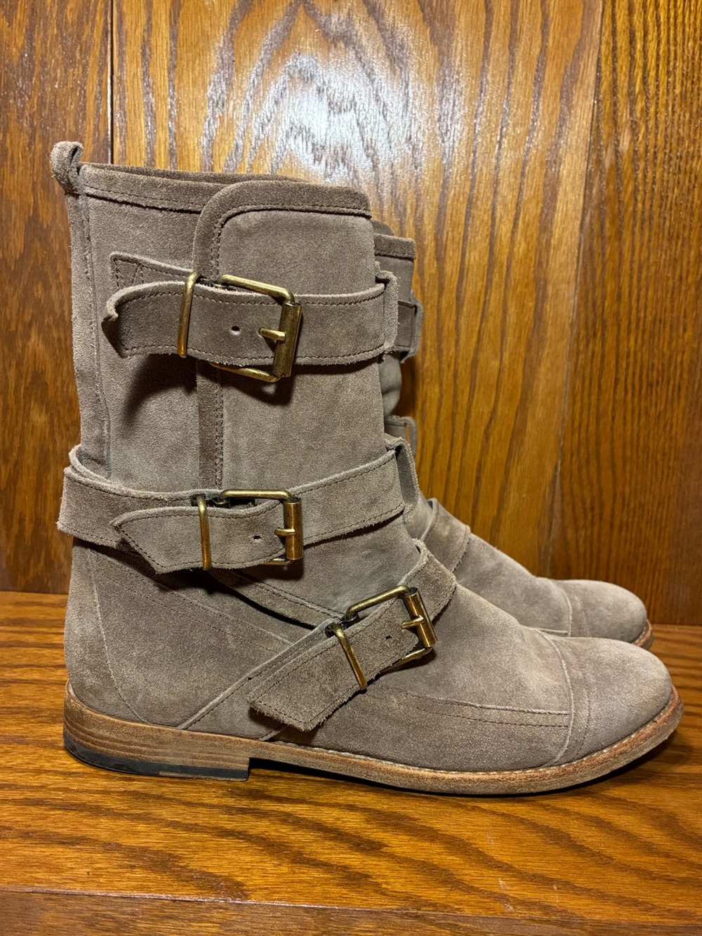 Burberry Triple Buckle Moto Boots Taupe Suede Made in Italy IT 38 US 8